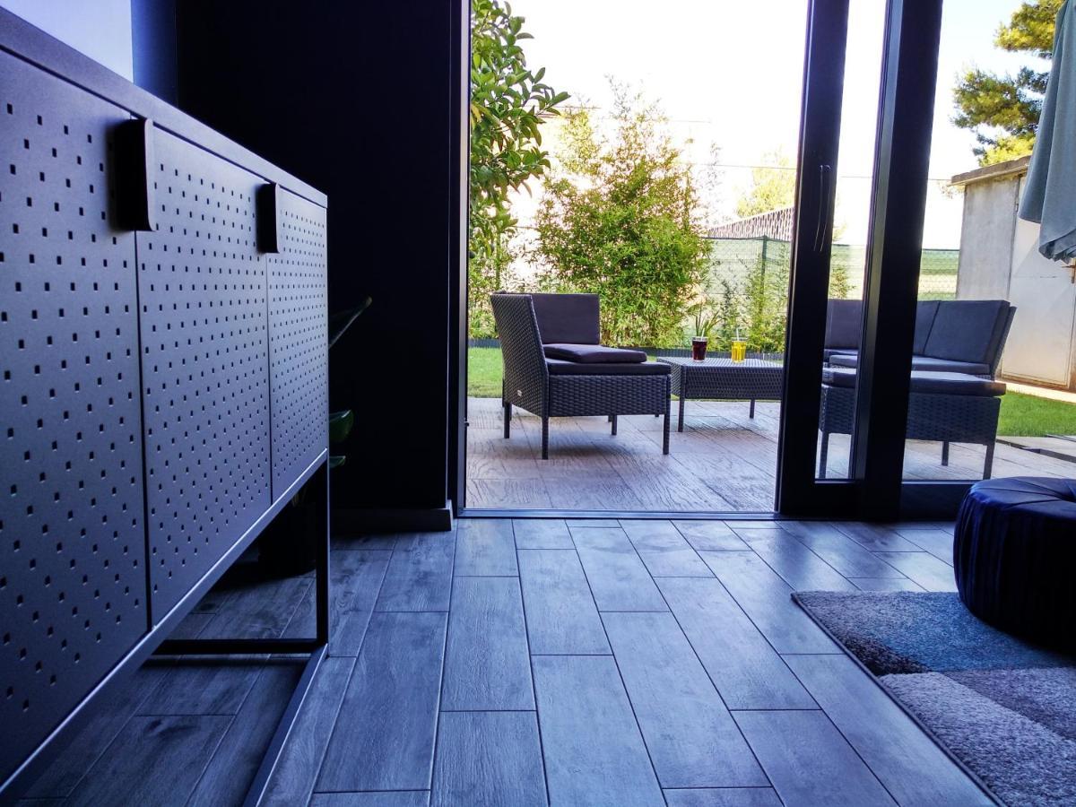 House Of Silence Apartment Trogir Bagian luar foto