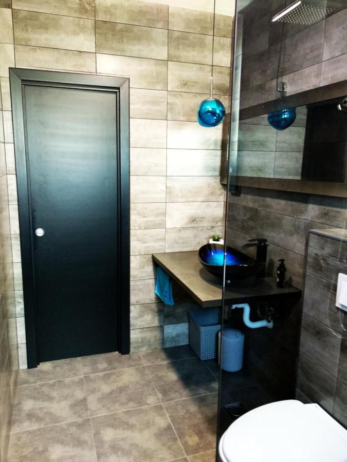 House Of Silence Apartment Trogir Bagian luar foto